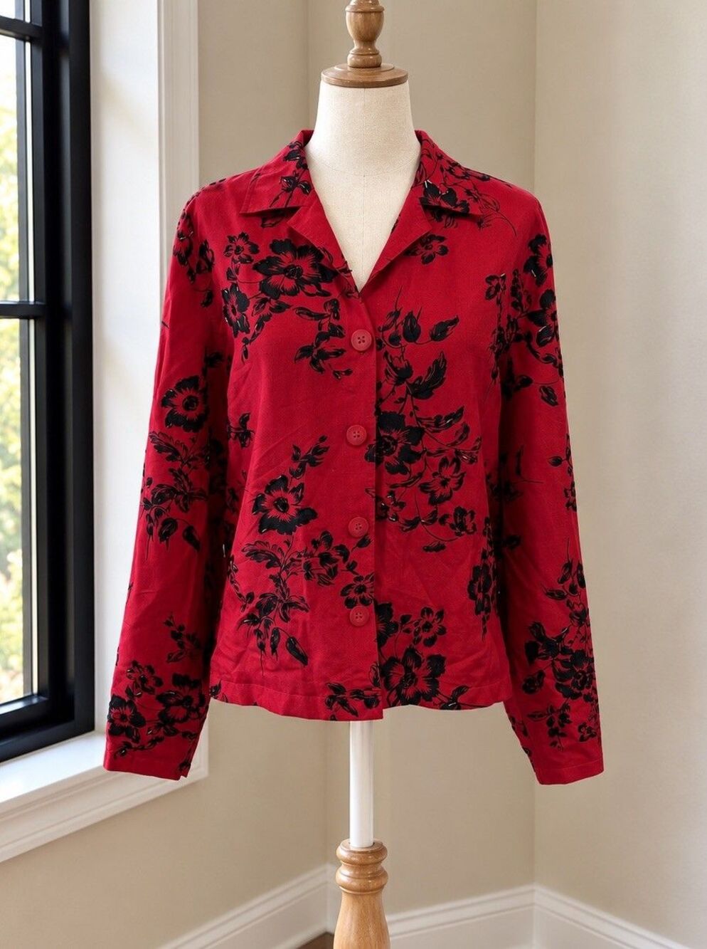 Coldwater Creek Red Black 100% Silk Floral Beaded Shirt Jacket Long Sleeve Sz. L